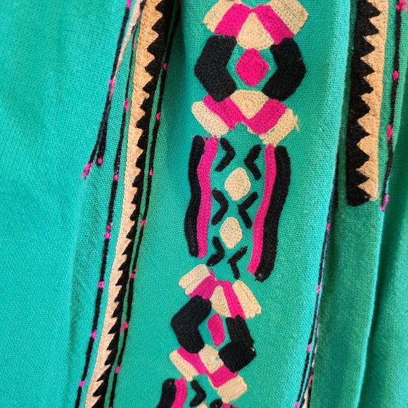 Piper By Townsen Green Pink Black Embroidered Off The Shoulder Dress - Picture 3 of 7